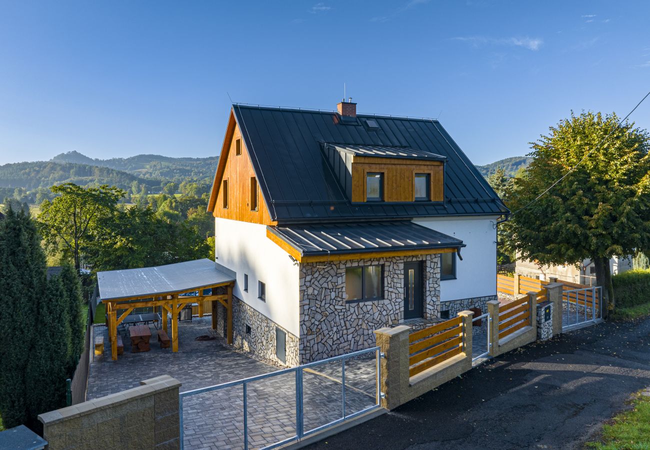 Villa in Dolní Podluží - Jiretín p. Jedlovou - NDW445